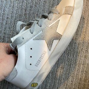 BRAND NEW NEVER BEEN WORN KIDS GOLDEN GOOSE SUPERSTAR CLASSIC SIZE 31